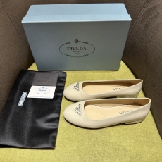 Prada Low Shoes